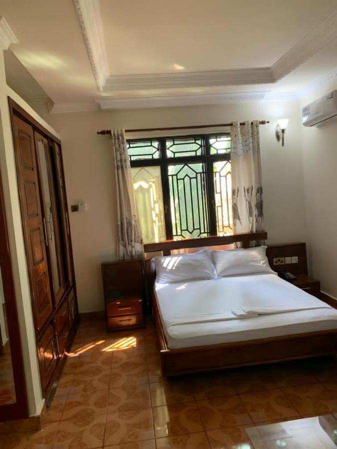 Coast View Resort Kigoma Luaran gambar