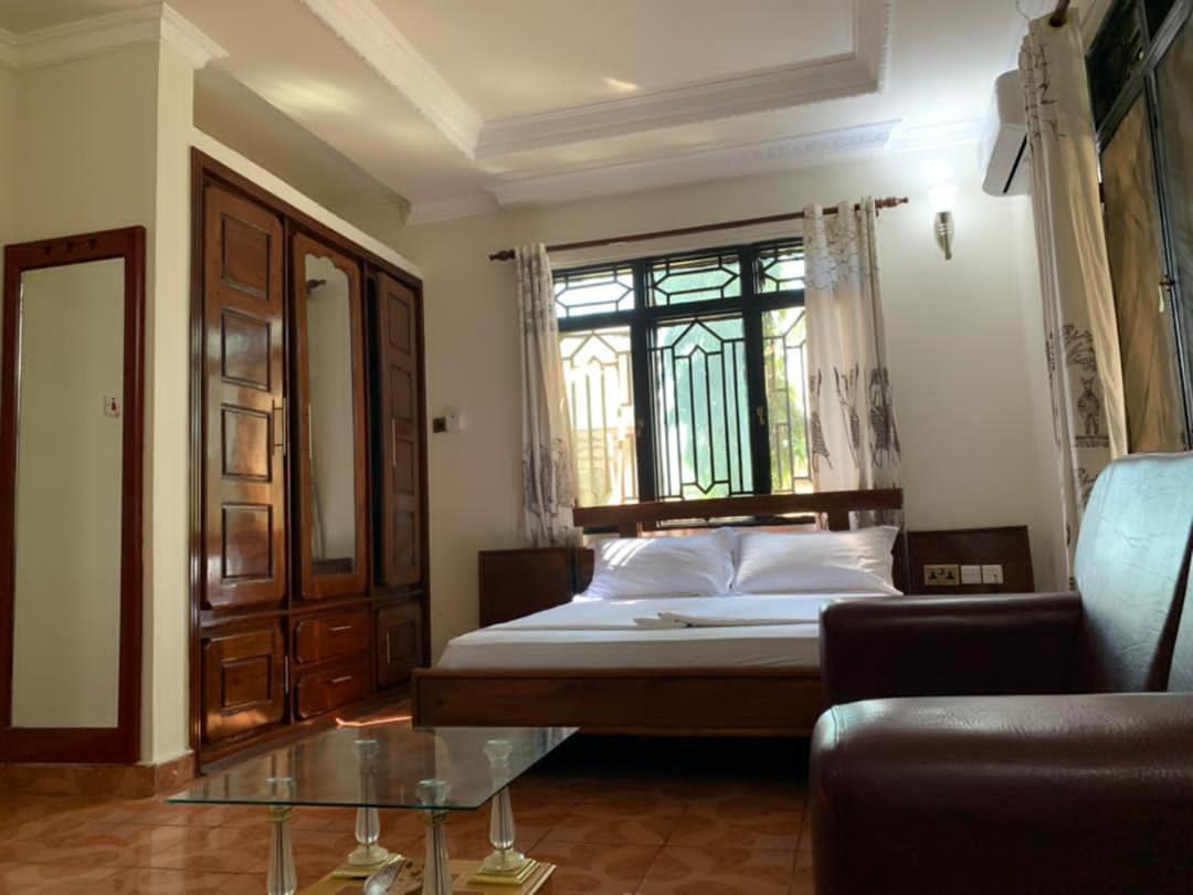 Coast View Resort Kigoma Luaran gambar
