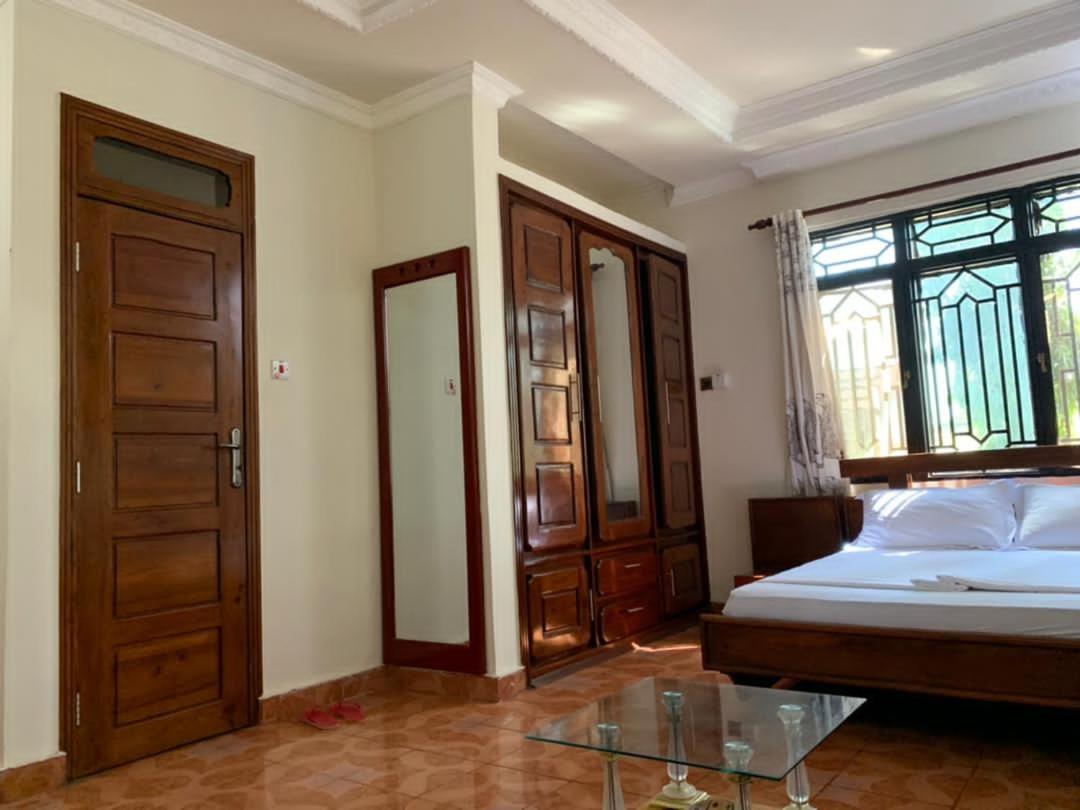 Coast View Resort Kigoma Luaran gambar