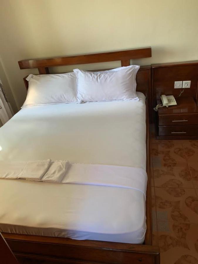 Coast View Resort Kigoma Luaran gambar